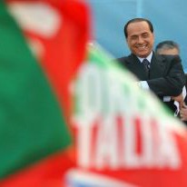 Силвио Берлускони под знамената