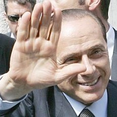Берлускони се сбогува
