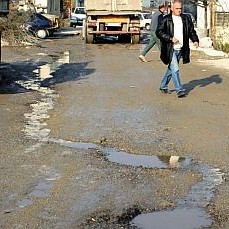 В някои ромски махали липсва канализация