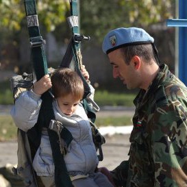 Демонстрации в Деня на парашутиста в Пловдив