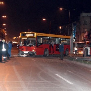 Катастрофиралият автобус на бул.  Цариградско шосе