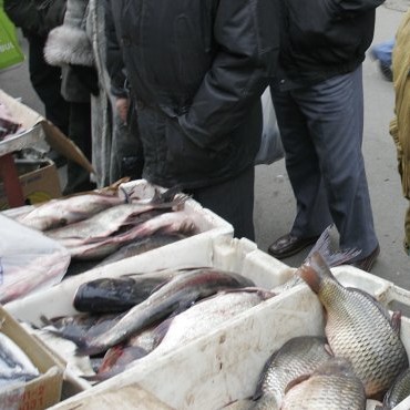 Риба по пазарите за Никулден