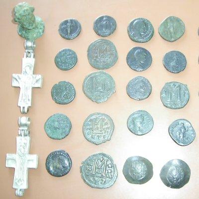 Антична статуетка и монети сред откритите в русенеца на Дунав мост