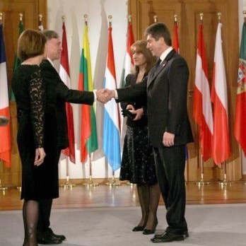 Германският президент Хорст Кьолер и неговата съпруга Ева Кьолер посрещат българския президент Георги Първанов и съпругата му Зорка Първанова