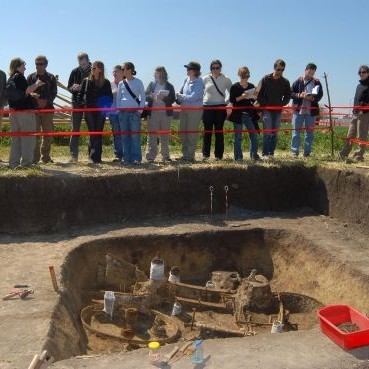 Първи свидетели на археологическата находка - тракийска колесница