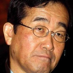 Японският земеделски министър Тошикацу Мацуока почина, след като направи опит за самоубийство