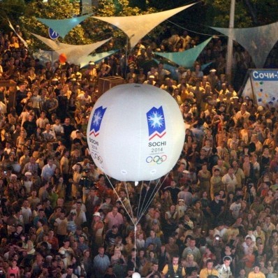 Хиляди руснаци празнуват избора на Сочи за домакина на Зимните олимпийски игри през 2014 г.