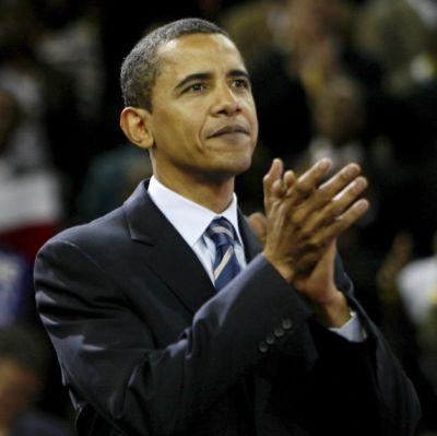 Барак Обама води в предварителния вот на демократите