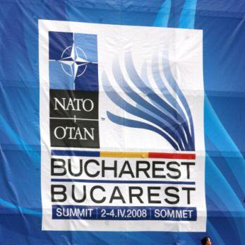 Срещата на НАТО в Букурещ - плакат
