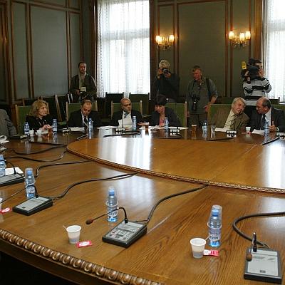 Заседание на Комисията по вътрешна сигурност и обществен ред