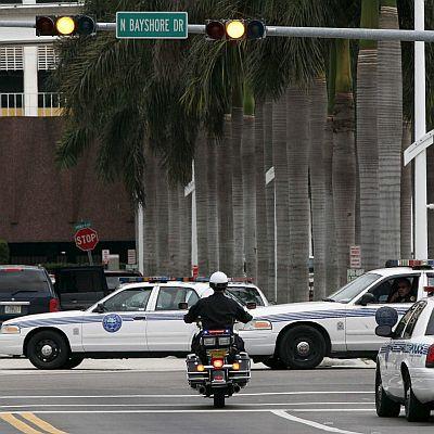 Полицаи в Маями