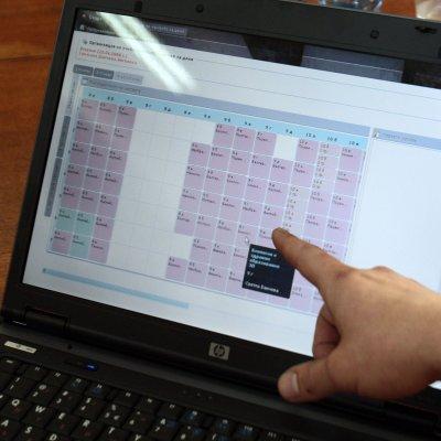 Официален старт на пилотен проект за електронно обучение в училищата