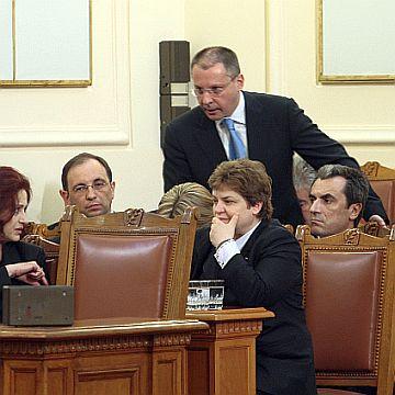 Сергей Станишев и министрите в парламента