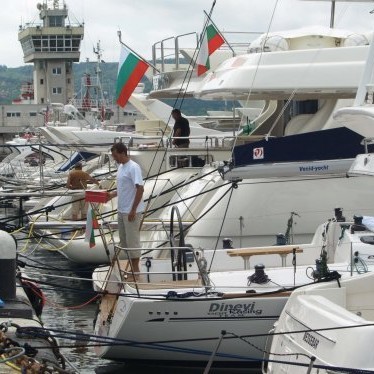 В морската столица стартира най-голямото изложение на вода в страната