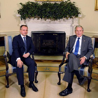 Джордж Буш и Сергей Станишев в Овалния кабинет