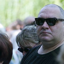 Димитър Ковачев-ФЪНКИ отдаде последна почит пред тленните останки на Вили Казасян