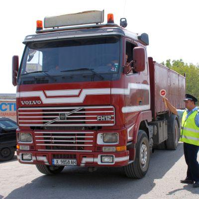 Испания търси шофьори на камион в международния транспорт