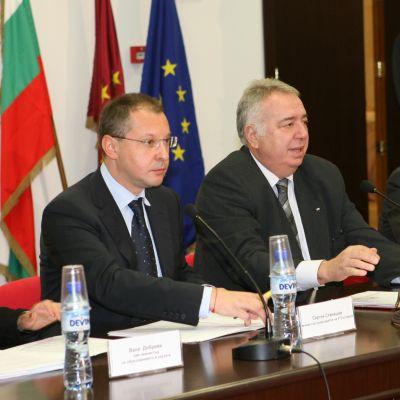 Сергей Станишев участва в заседание на Съвета на ректорите, заедно с ректора на УНСС - проф. Борислав Борисов