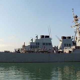 Американският военен кораб „Barry” пристигна във Варна на рутинно посещение