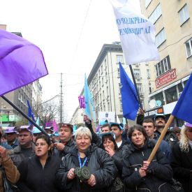 Синдикатите настояват за кредит, който да спаси комбината