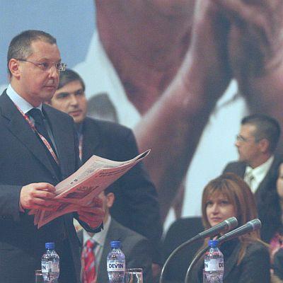 Лидерът Станишев сред симпатизанти на конгреса на БСП