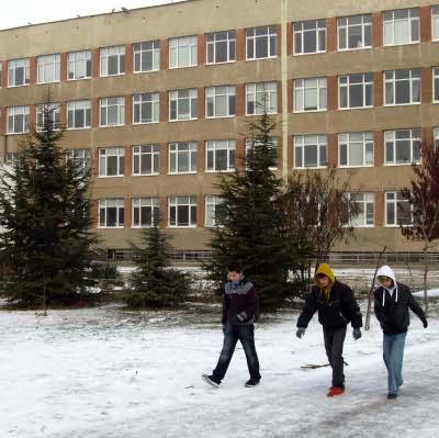 Осем училища и осем детски градини във Варна днес нямаха занятия заради липсата на отопление