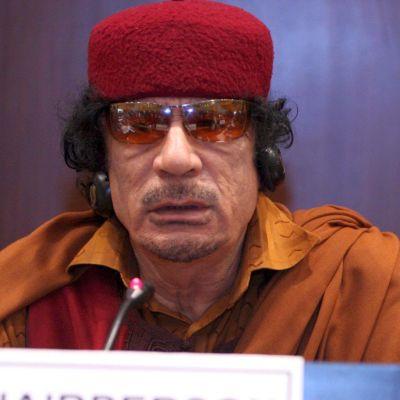 Кадафи: Пиратите защитават храната на сомалийските деца