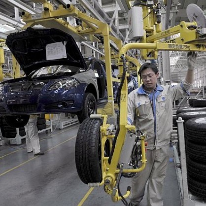 Автомобилен завод в Китай