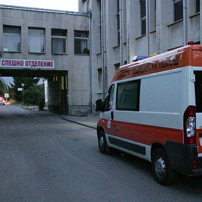 Линейка пред Окръжна болница-София