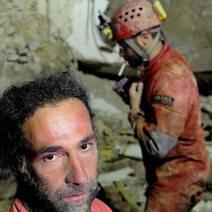 Алдо, спасен след 24 часа престой под развалините в Акуила
