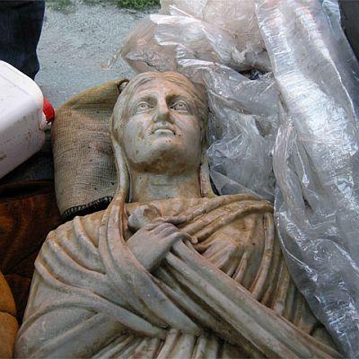 В иманярите е открита антична мраморна статуя на жена в естествен размер с висока художествена, културна и историческа стойност
