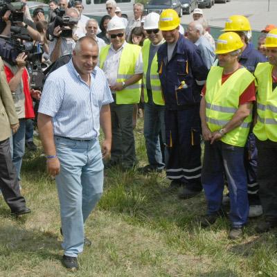 Кметът на София Бойко Борисов присъства днес, 1 юли, на церемония по полагане на първа копка на голям буферен паркинг и началото на строителните работи на метростанцията пред Експо центъра на бул.  Цариградско шосе”