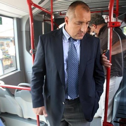 Бойко Борисов представя нови автобуси
