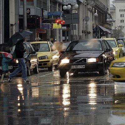Улица в София при дъжд