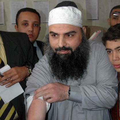 Осама Мустафа Хасан Наср, известен като Абу Омар, сниман в съда в Александрия на 22 февруари 2007 г.