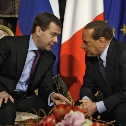 Медведев на среща със Силвио Берлускони