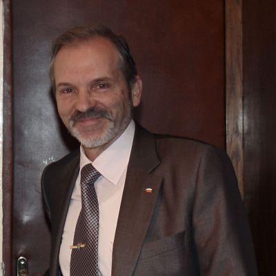 Борислав Великов