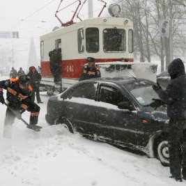 Бедствено положение в Украйна заради снега