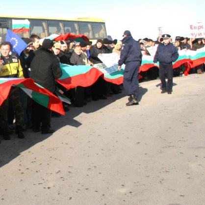 Тютюнопроизводители протестират на АМ Тракия