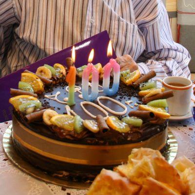 торта, 100 години, рожден ден