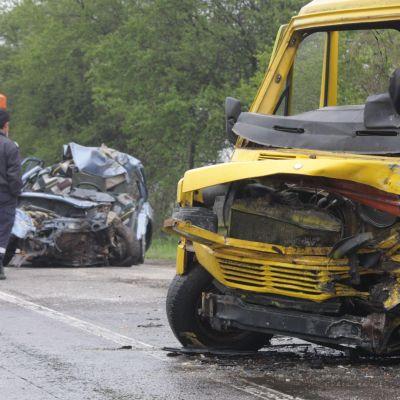 Мъж загина, а семейство бе ранено при катастрофа на пътя Пловдив-Садово
