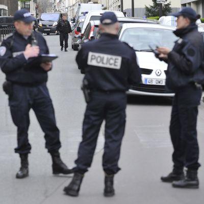 Френски полицаи