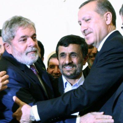 Бразилия, Иран и Турция подписаха споразумение за размяна на ядрено гориво на турска територия