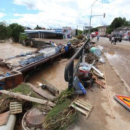 25 станаха жертвите на най-големите наводнения в Югоизточна Франция от над 180 години