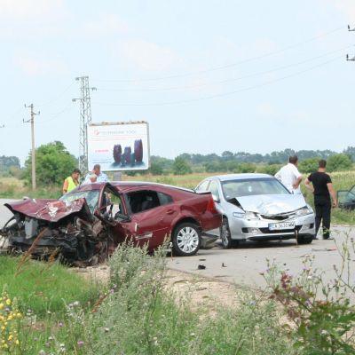Тежка катастрофа на входа на град Балчик отне живота на двама шофьори - българин и румънец