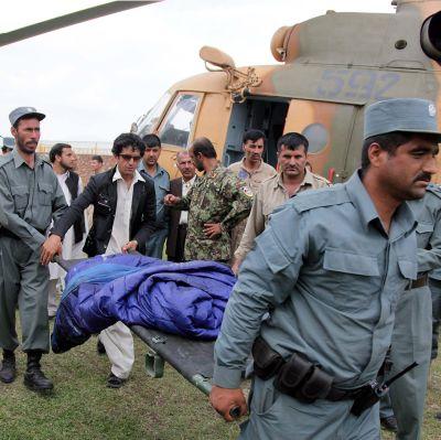 Загинали при самолетна катастрофа в Пакистан