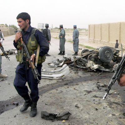 Бунтовници извършиха неуспешно нападение срещу базата на НАТО в Кандахар