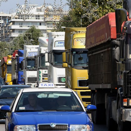 Стачка на шофьорите на камиони-цистерни в Гърция
