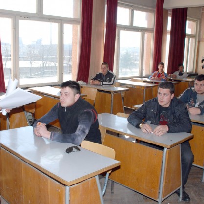 Средната възраст на българските учители клони към 50 години