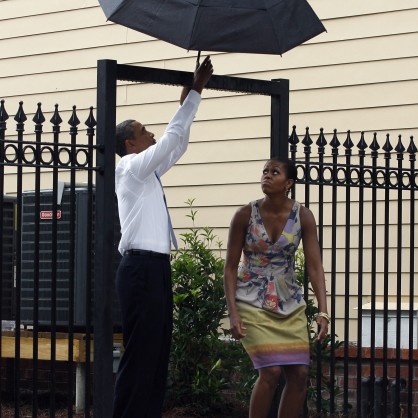 Президентът Обама кавалерства на първата дама при неотдавнашна визита в Ню Орлиънс